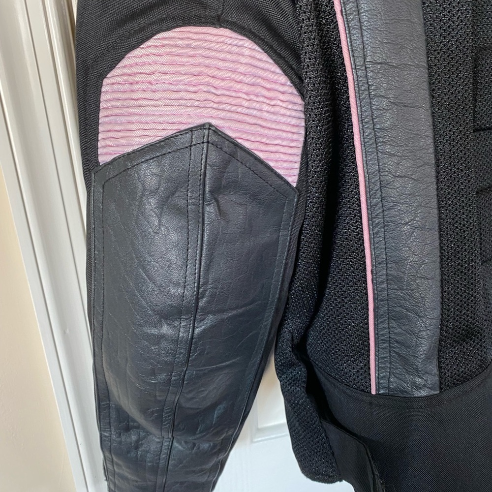 Ladies Motorcycle Jacket - Picture 9 of 9